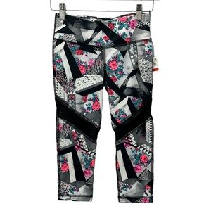 Material Girl Active Shattered Rose Print Capri Leggings - Black Pink Grey - XS